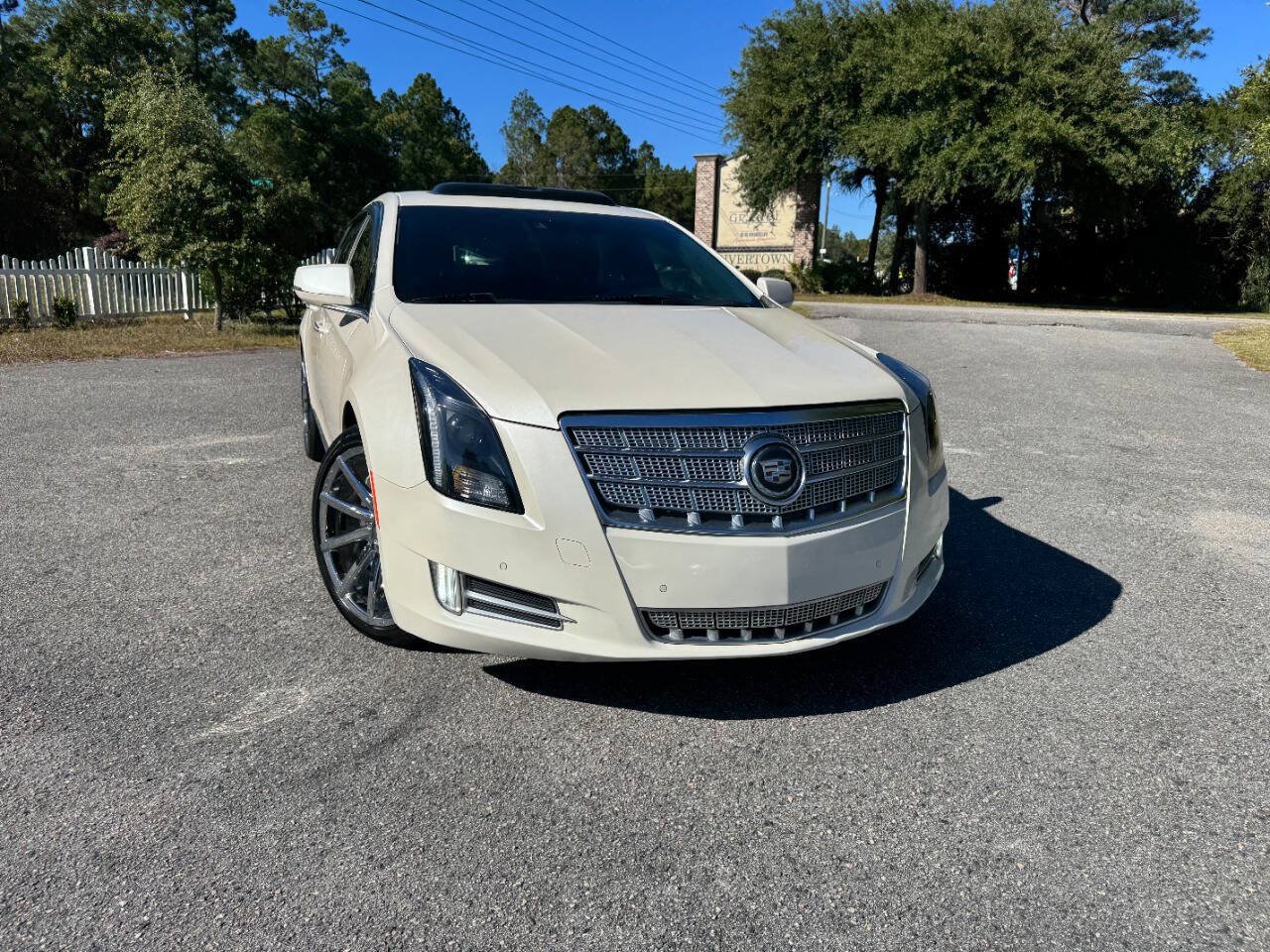 Used 2013 Cadillac XTS Platinum w/ Driver Assist Package AWD/4WD image 32