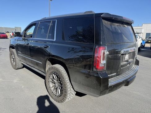 Used 2020 GMC Yukon Denali w/ Denali Premium Package image 5