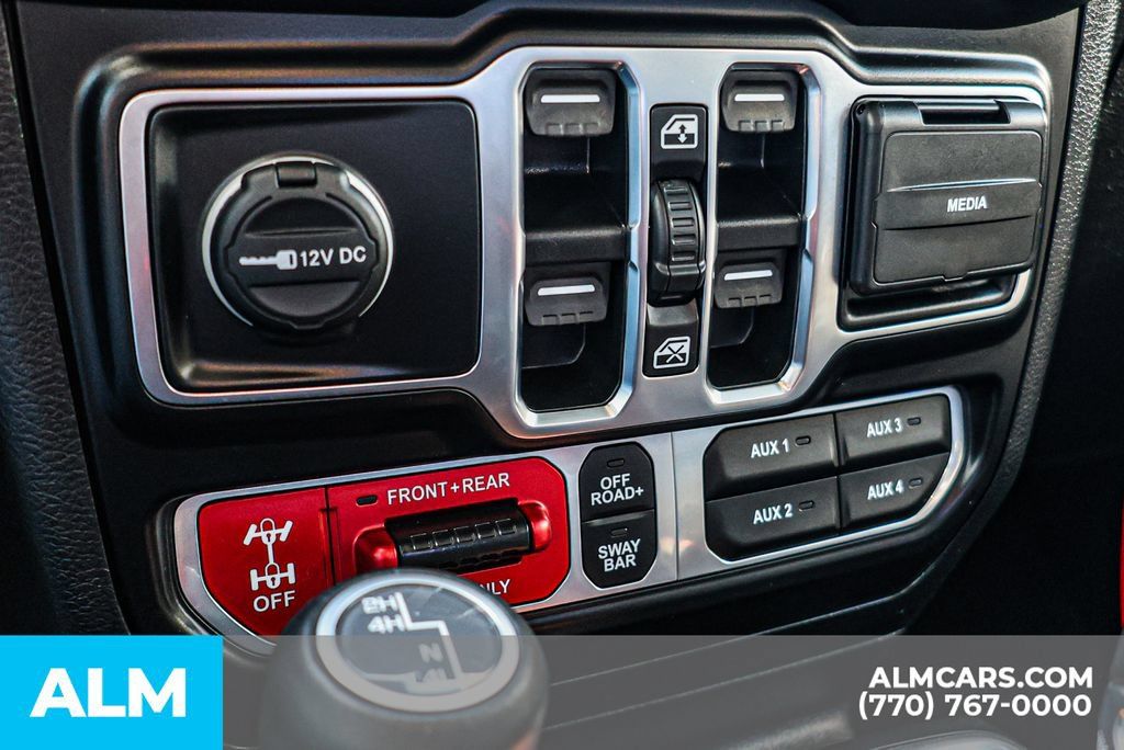 Used 2021 Jeep Gladiator Rubicon w/ Dual Top Group AWD/4WD image 38
