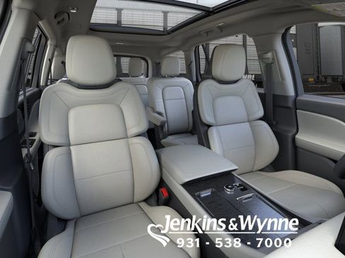 New 2026 Lincoln Aviator Reserve AWD/4WD image 10
