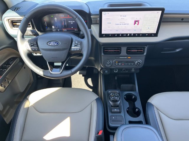 Used 2025 Ford Maverick Lariat w/ 4K Tow Package AWD/4WD image 13