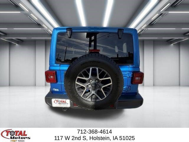 Used 2024 Jeep Wrangler Unlimited Sahara AWD/4WD image 7