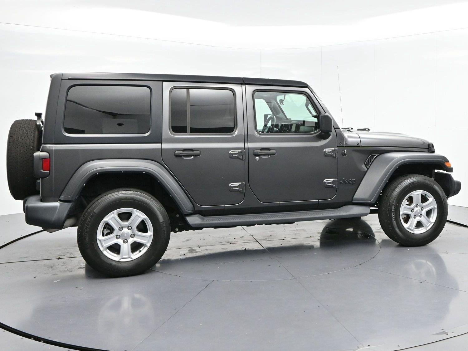 Used 2022 Jeep Wrangler Unlimited Sport AWD/4WD image 8