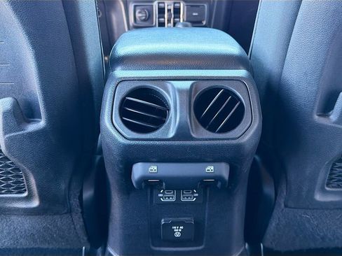 Used 2021 Jeep Wrangler Unlimited Rubicon w/ Safety Group image 21