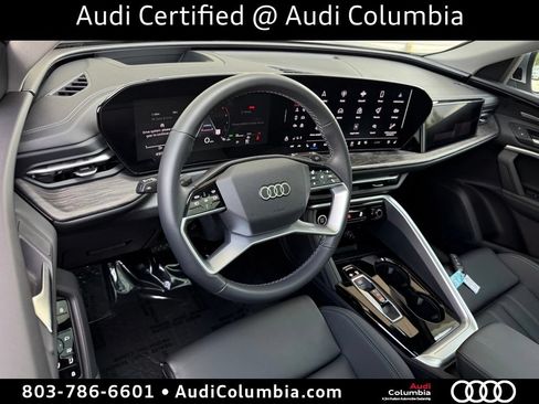 Used 2025 Audi Q5 Prestige AWD/4WD image 3