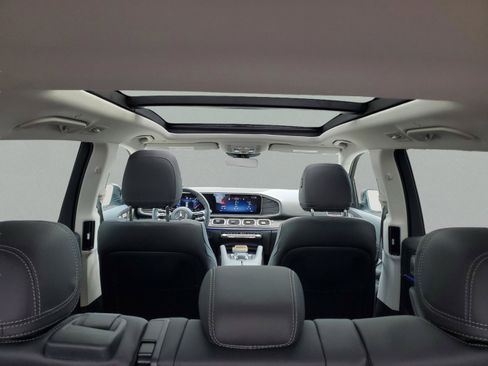 Certified 2026 Mercedes-Benz GLS 450 4MATIC w/ AMG Line Exterior image 8