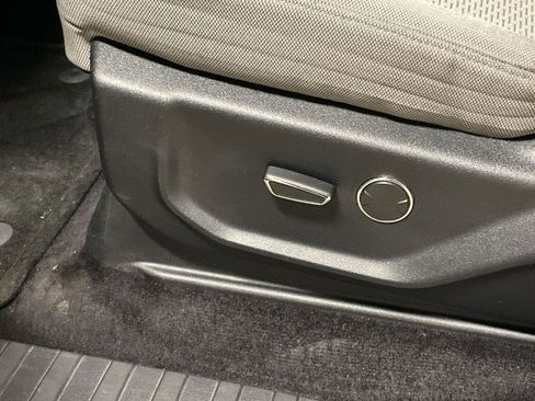 Used 2015 Ford F150 XLT w/ Equipment Group 301A Mid image 13