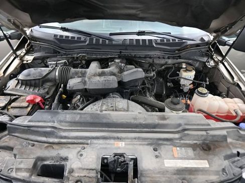 Used 2017 Ford F250 XLT w/ XLT Value Package AWD/4WD image 12