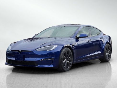 Used 2022 Tesla Model S image 8