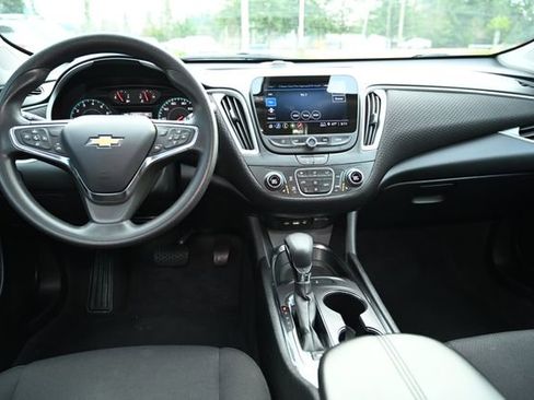 Used 2023 Chevrolet Malibu LT image 61