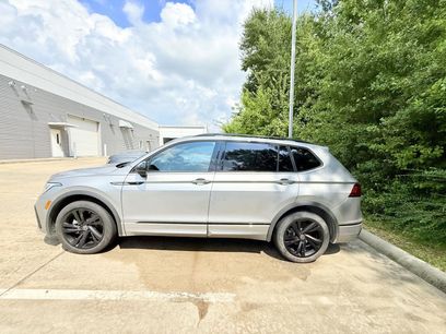 Used 2023 Volkswagen Tiguan SE R-Line