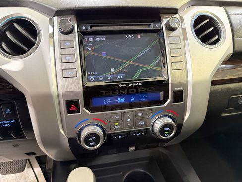Used 2016 Toyota Tundra Limited image 19