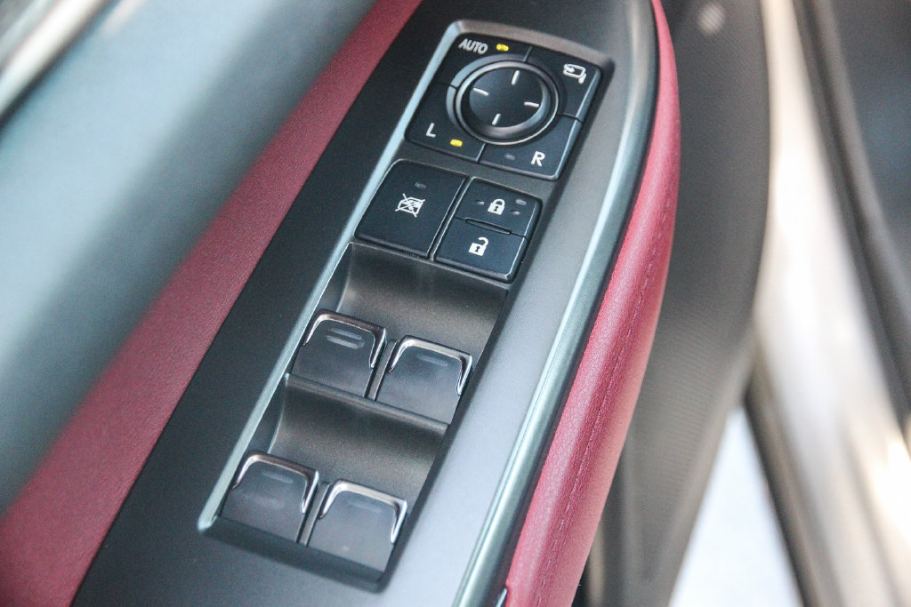 Certified 2025 Lexus NX 350h AWD image 21