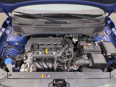 Used 2025 Hyundai Venue SEL FWD image 27