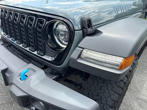 Used 2024 Jeep Wrangler Unlimited AWD/4WD image 30