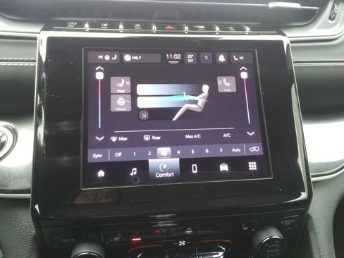 Used 2022 Jeep Grand Cherokee Altitude image 26