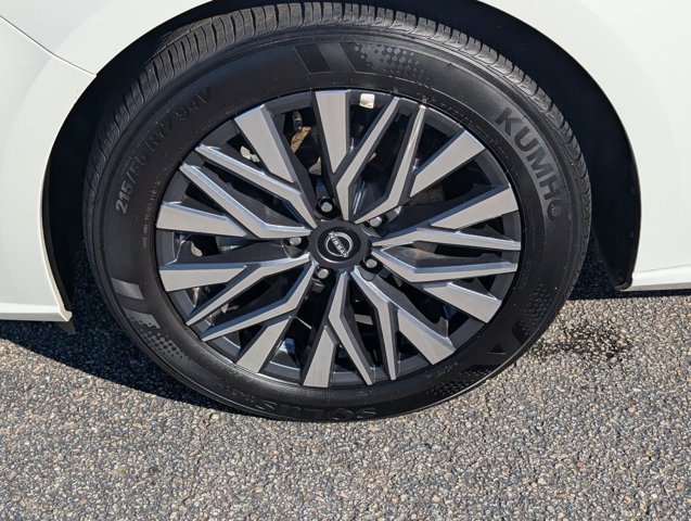 Used 2026 Nissan Altima 2.5 SV FWD image 8