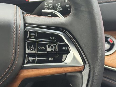 Used 2024 Jeep Grand Cherokee L Summit image 22