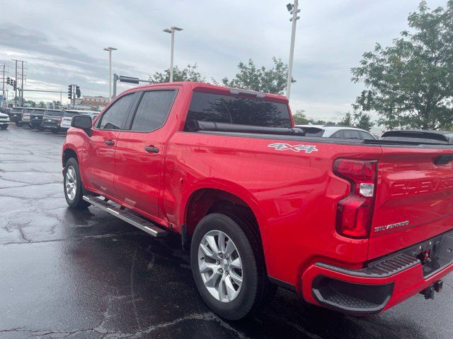 Used 2019 Chevrolet Silverado 1500 Custom w/ Custom Convenience Package AWD/4WD image 4