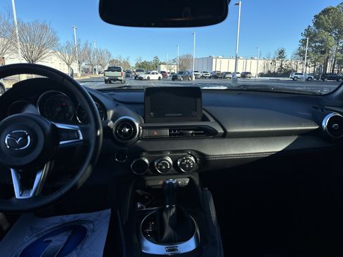 Used 2023 MAZDA MX-5 Miata Grand Touring w/ Weather Package image 56