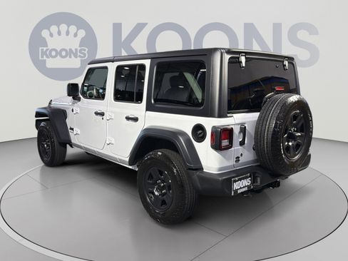 Used 2024 Jeep Wrangler Unlimited Sport AWD/4WD image 4
