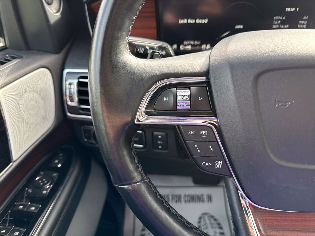 Used 2021 Lincoln Navigator L Reserve w/ Luxury Package AWD/4WD image 36