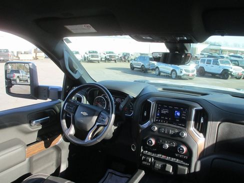 Used 2020 Chevrolet Silverado 2500 High Country w/ Z71 Off-Road Package image 27