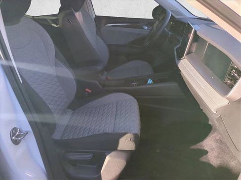 Used 2025 Volkswagen Tiguan S image 21