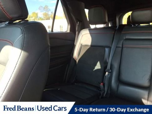 Used 2022 Ford Explorer ST-Line image 17