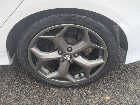 Used 2017 Ford Focus ST image 10