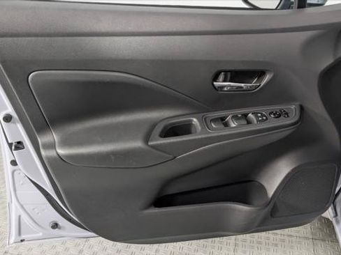 Used 2025 Nissan Versa SV w/ Trunk Package FWD image 13