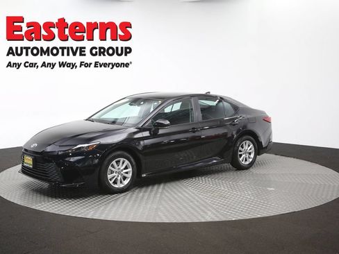 Used 2025 Toyota Camry LE FWD image 56