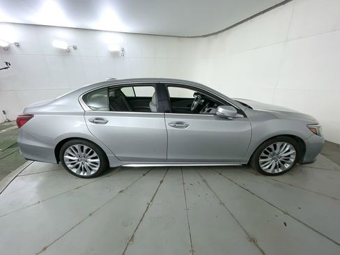Used 2018 Acura RLX w/ Technology Package image 9