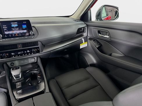 New 2026 Nissan Rogue SV FWD image 24