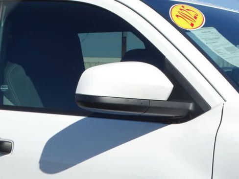 Used 2025 Toyota Tacoma TRD Off-Road image 7