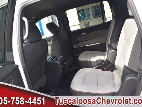 New 2026 Chevrolet Traverse LT w/ Driver Confidence Package image 17