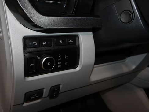 Used 2024 Ford F250 Limited w/ FX4 Off-Road Package AWD/4WD image 11