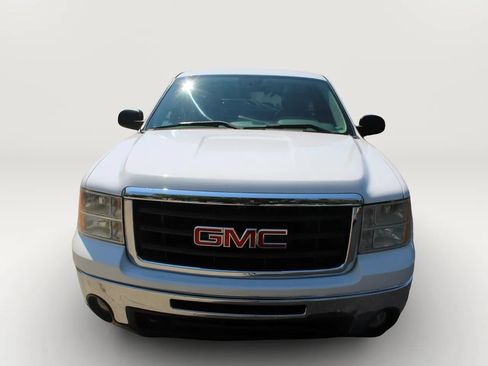Used 2013 GMC Sierra 1500 W/T w/ Work Truck Preferred Package AWD/4WD image 2