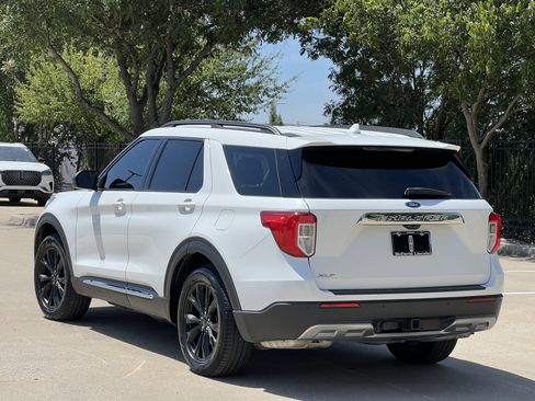Used 2022 Ford Explorer XLT w/ Equipment Group 202A RWD image 7
