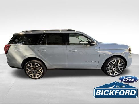 New 2027 Ford Expedition Platinum w/ Platinum Ultimate Package AWD/4WD image 4