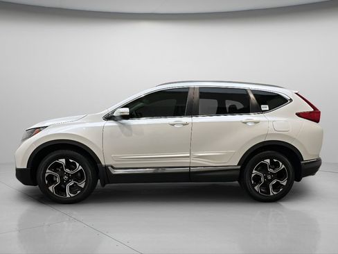 Used 2018 Honda CR-V Touring image 2