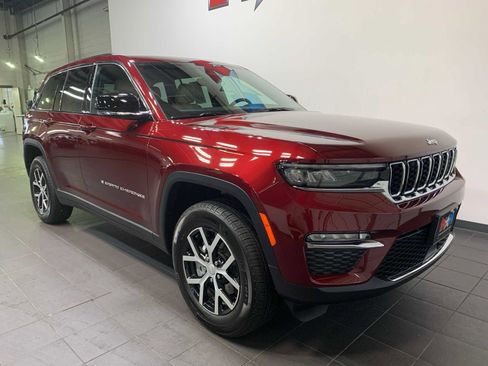 Used 2024 Jeep Grand Cherokee Limited w/ Trailer Tow Package image 2