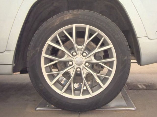 Used 2022 Jeep Grand Cherokee Summit AWD/4WD image 21