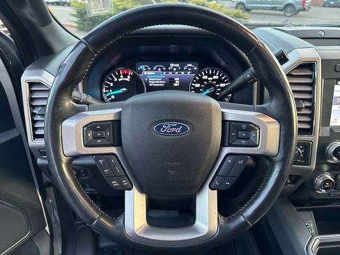 Used 2019 Ford F450 Platinum image 25