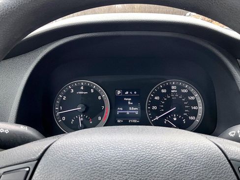 Used 2018 Hyundai Tucson SE image 17