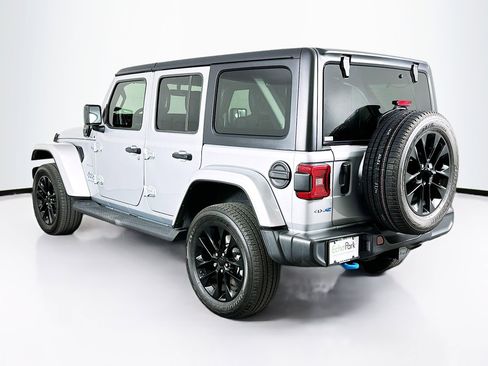 Used 2023 Jeep Wrangler Sahara w/ Cold Weather Group image 5