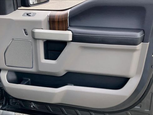 Used 2016 Ford F150 Lariat w/ Equipment Group 502A Luxury image 22