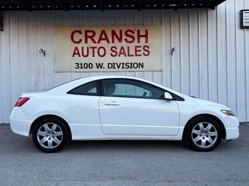 Used 2010 Honda Civic LX image 2