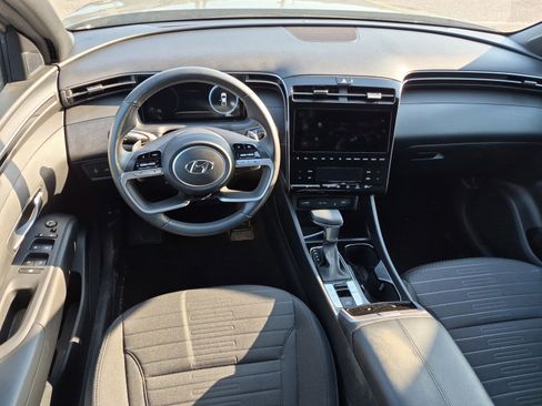 Used 2023 Hyundai Santa Cruz SEL Premium image 6