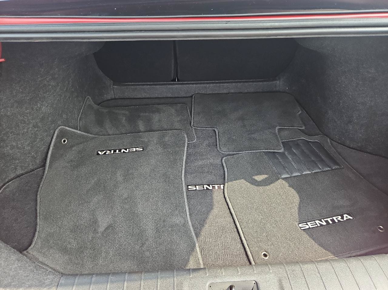 Used 2023 Nissan Sentra SR FWD image 33
